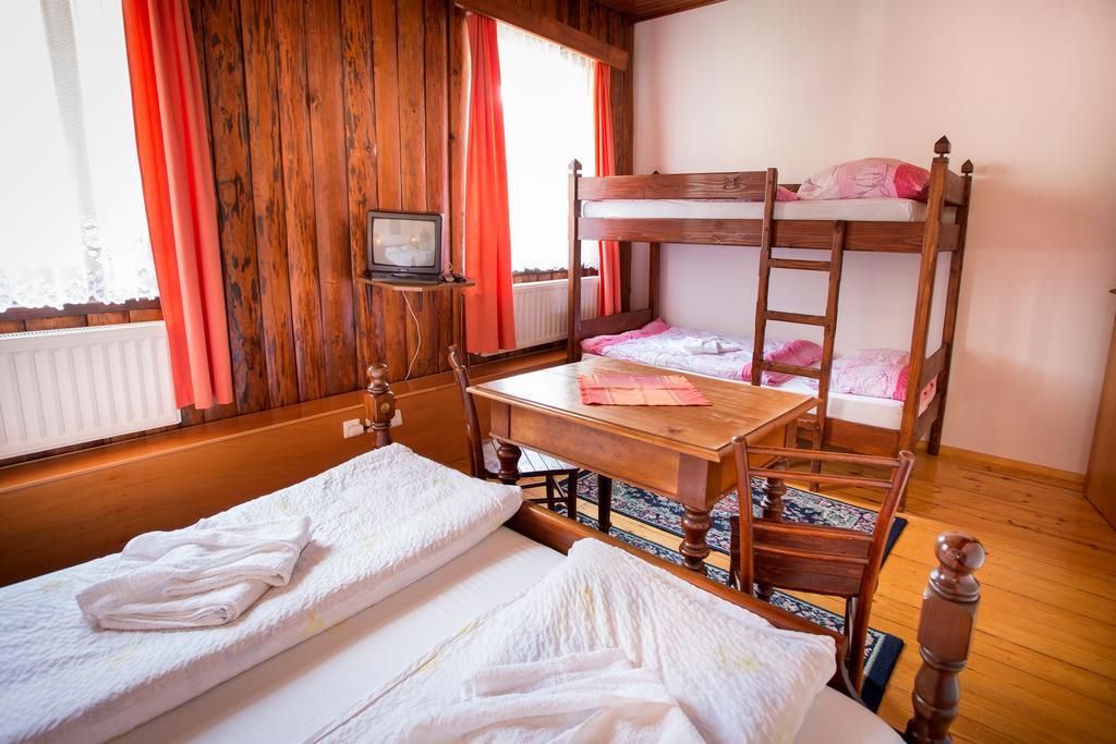 Guest House Gostisce Gacnk V Logu Cerkno Phòng bức ảnh