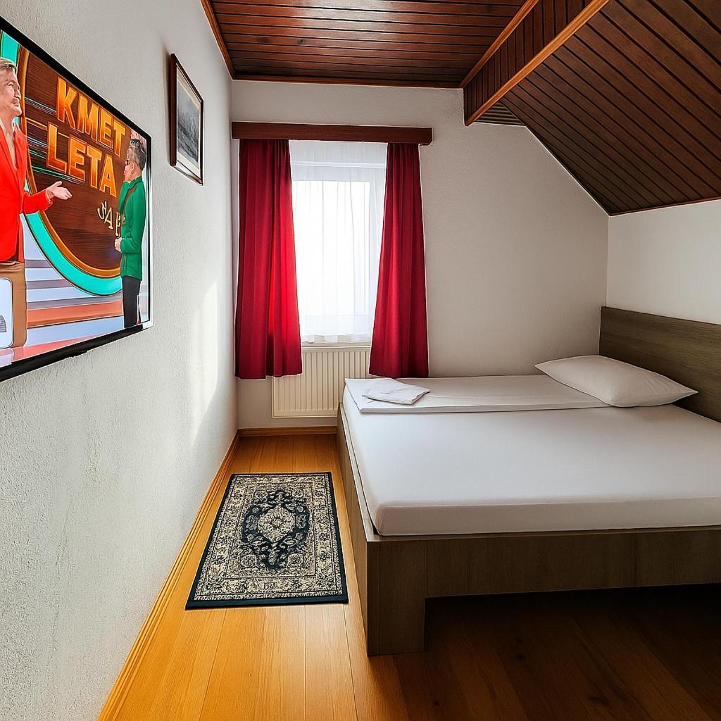 Guest House Gostisce Gacnk V Logu Cerkno Ngoại thất bức ảnh