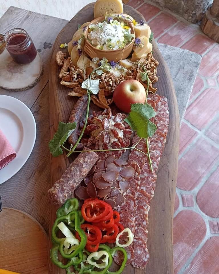 Guest House Gostisce Gacnk V Logu Cerkno Ngoại thất bức ảnh